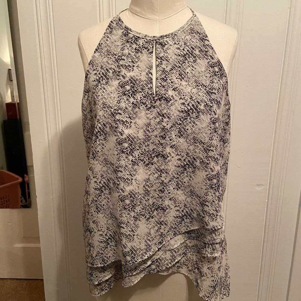 Paper Crane Asymmetrical Sleeveless Blouse White Cream